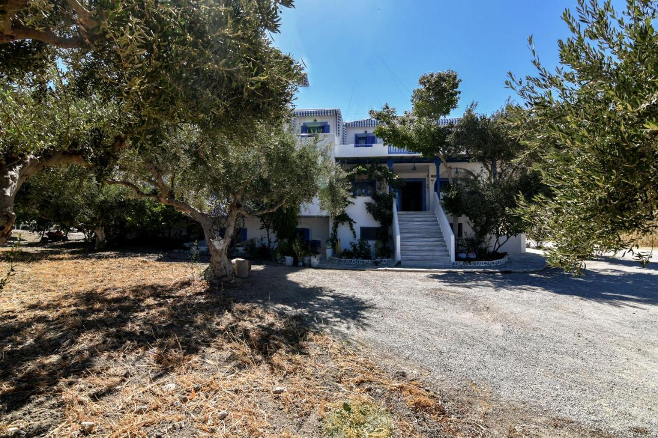 Vardes Hotel Studios Amoopí Kültér fotó