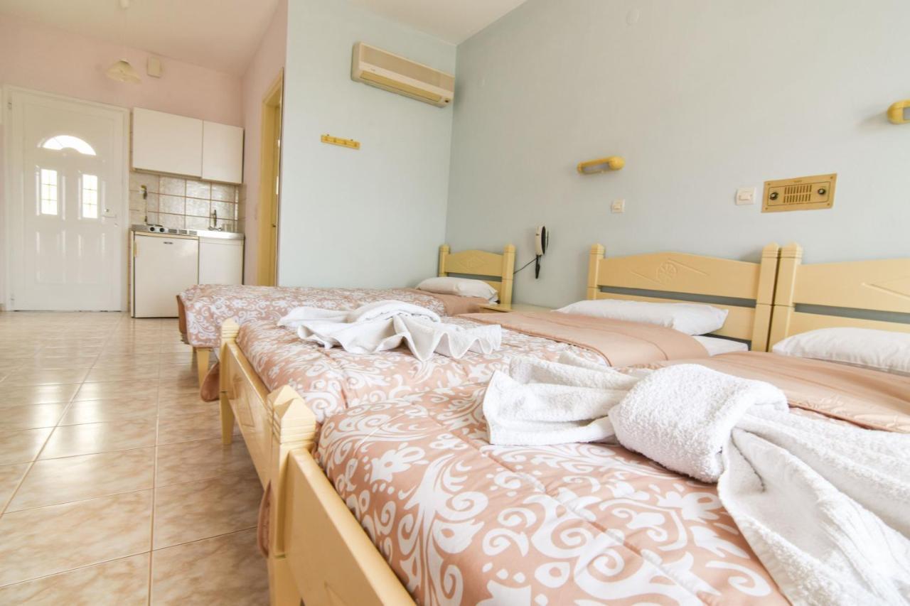 Vardes Hotel Studios Amoopí Kültér fotó